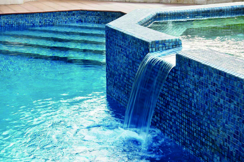 Mosaiquillos y cerámicas para piscina